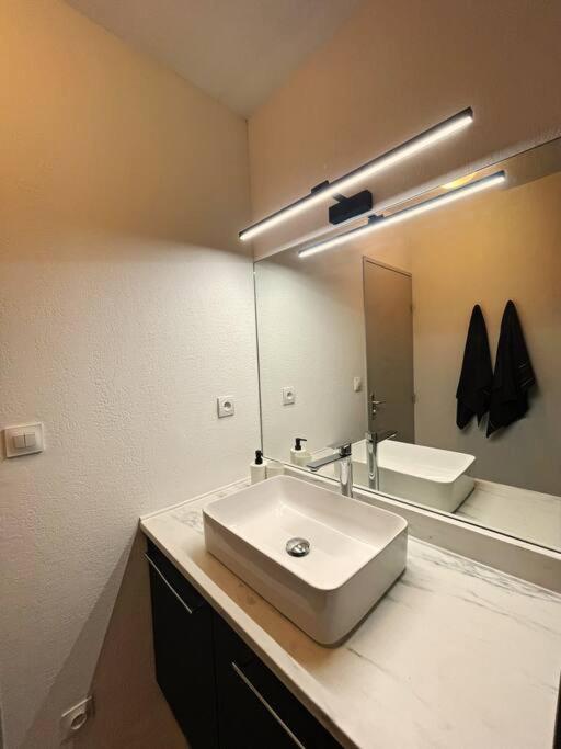 L'ecrin Urbain Centre Ville-parking Gratuit Appartement Montpellier